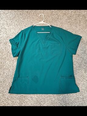 Cozyfit Women's Teal V-Neck Scrub Top